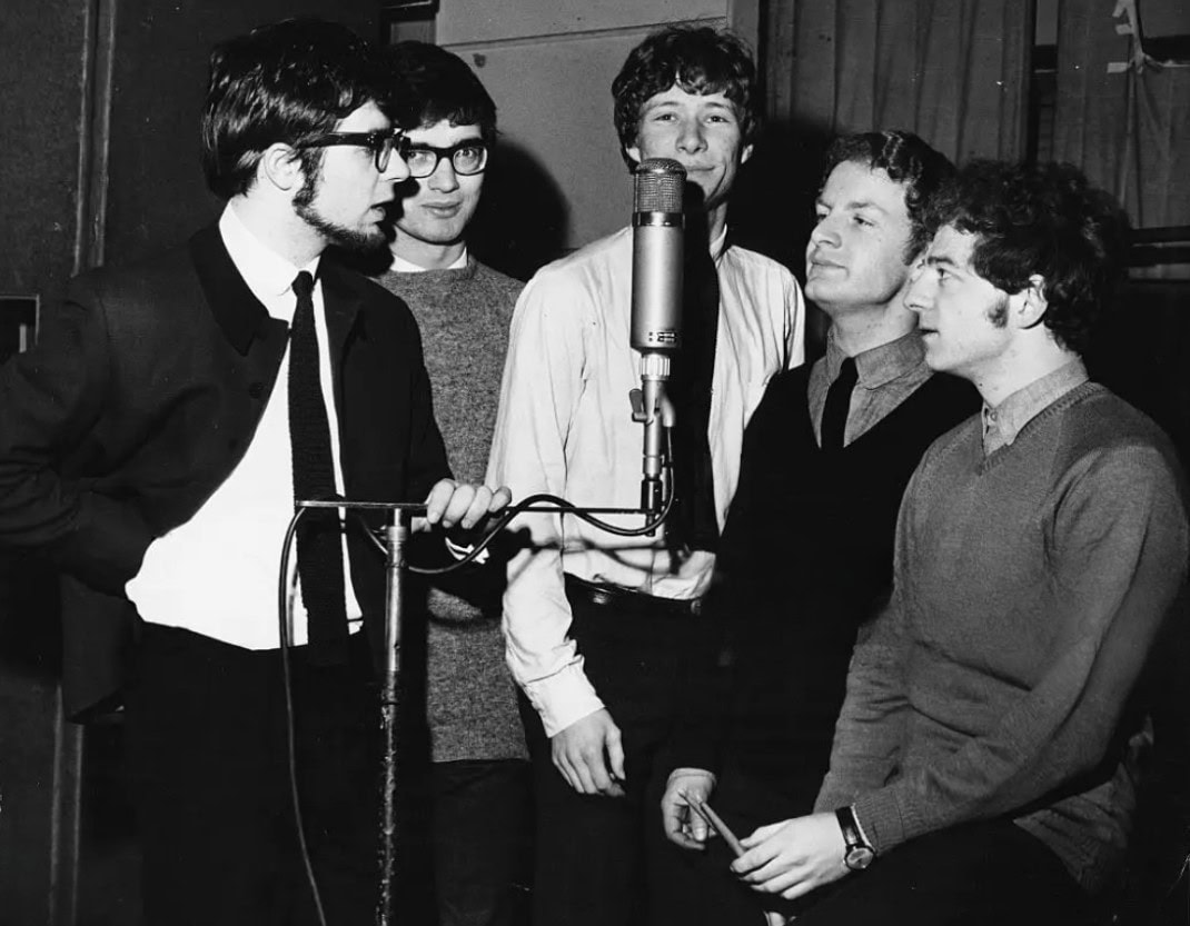 Manfred Mann performs Father of Day, Father of Night 1973.